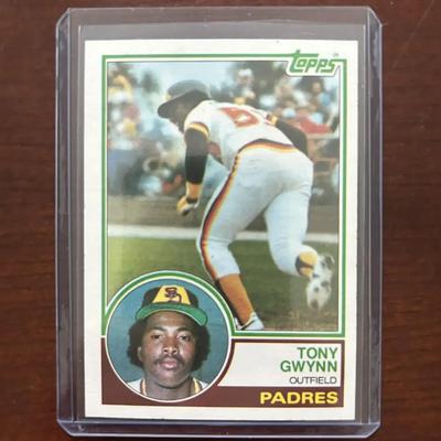 1983 Topps Baseball Card. Tony Gwynn Rookie Card. San Diego Padres. Card #482