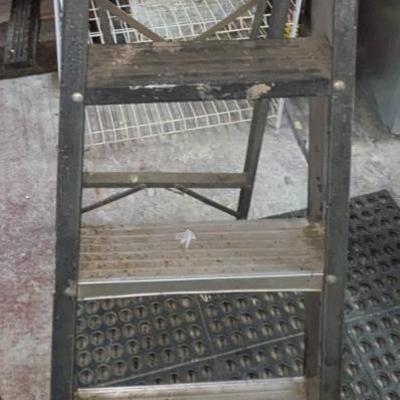 Sale Photo Thumbnail #155