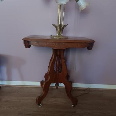 Antique parlor table with lamp $150 OBO