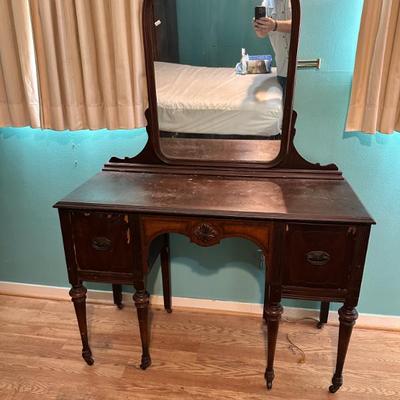 Antique dresser with mirror $125 OBO