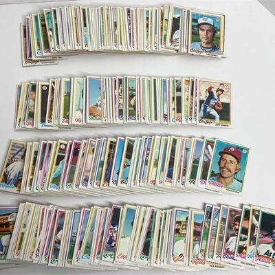 Large 1978 Topps Baseball Card Collection.jpg