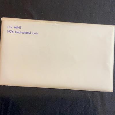 U.S. MINT - 1976 Uncirculated Coin 