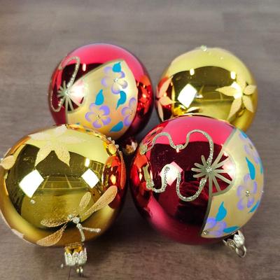 Lot #9 - Mid Century Hand Painted Christmas Baubles