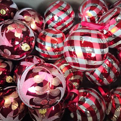 Lot #77 - Set of Red, Silver & Gold Glass Ornaments – Checkered and Patterned Holiday Ball Mix
