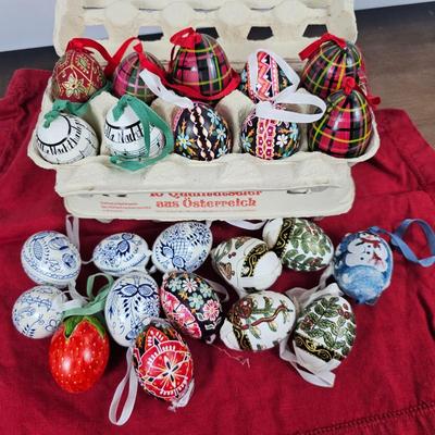 Lot #118 - Hand-Painted Christmas Egg Ornaments – Austrian, Folk Art & Decorative Holiday Egg Lot