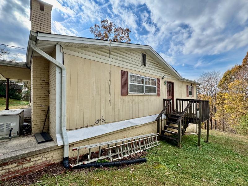 Sale Photo Thumbnail #12