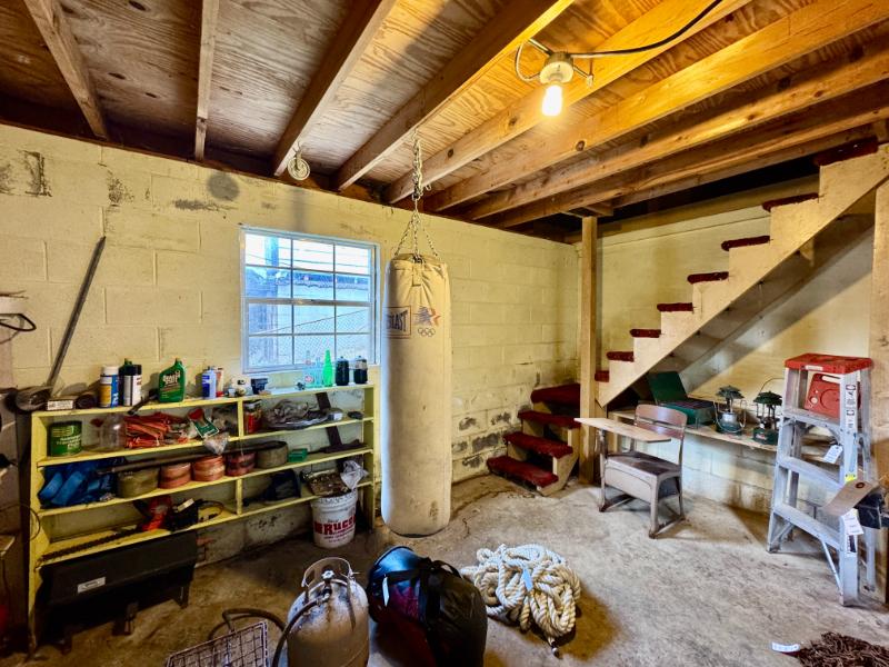 Sale Photo Thumbnail #35