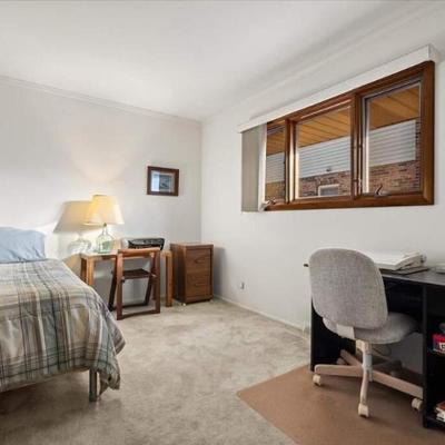 Sale Photo Thumbnail #18