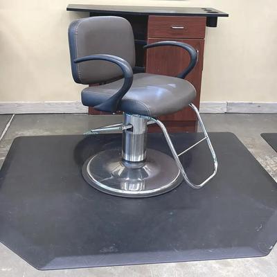 Salon Station w/ Chair and Floor Mat II