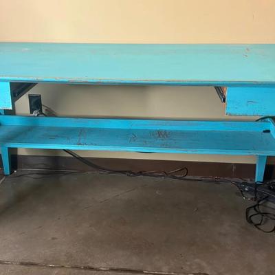 Work Station/Desk in Turquoise 