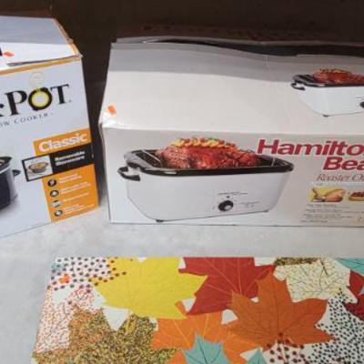 Sale Photo Thumbnail #155: Crock pot and Hamilton Beach  Roaster 