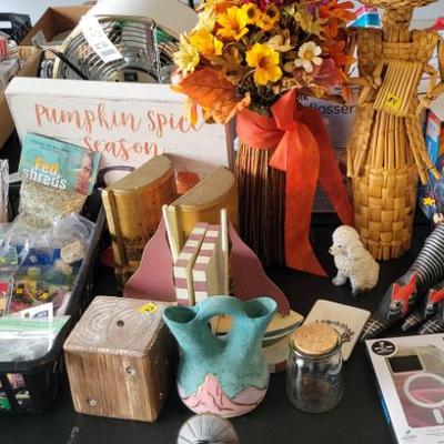 Sale Photo Thumbnail #234: Decor