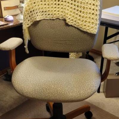 Sale Photo Thumbnail #56: Office Chair 