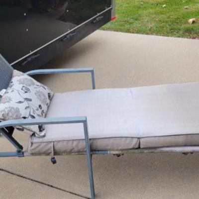 Sale Photo Thumbnail #239: Patio Lounger 