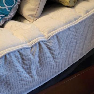 Sale Photo Thumbnail #70