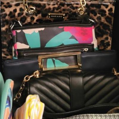 Sale Photo Thumbnail #84: H and Bags