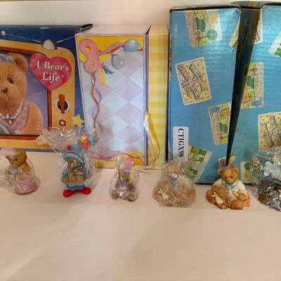 Lot of 6 Cherished Teddies + Accessories