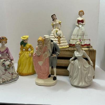6pc Vintage Gloss Lady Figurines