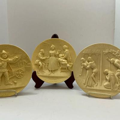 3pc Vintage Italian Collector Plates Depicting Scenes From Operas 