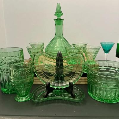 13pc Mixed Lot Of Vintage Emerald Green Depression, Glass