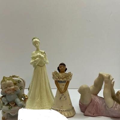 5pc Vintage Girl Figurines