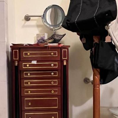 Sale Photo Thumbnail #21