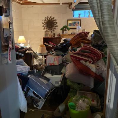 Sale Photo Thumbnail #5: LOTs of items for sale. Hidden treasures!. 