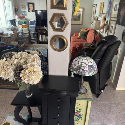 Sale Photo Thumbnail #45