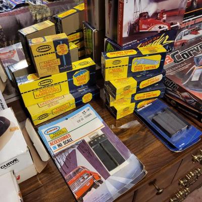 Sale Photo Thumbnail #97