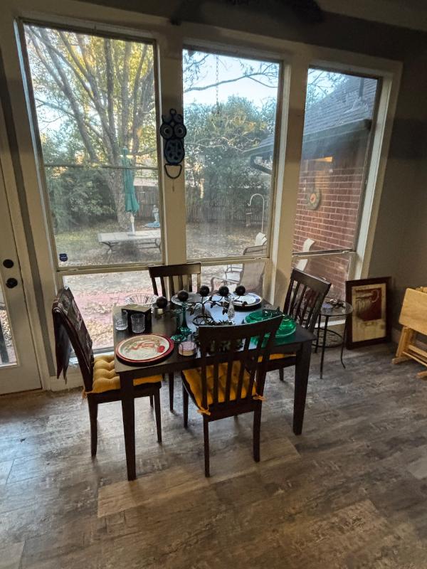 Sale Photo Thumbnail #11