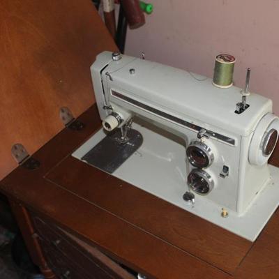 Sale Photo Thumbnail #85