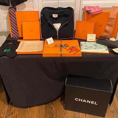 Sale Photo Thumbnail #94