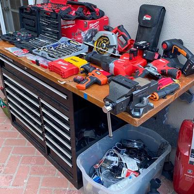 Sale Photo Thumbnail #372