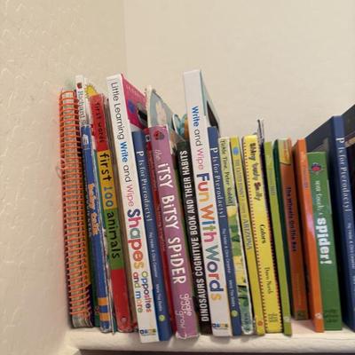 Sale Photo Thumbnail #53: Booooookssss