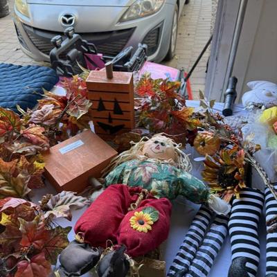 Sale Photo Thumbnail #91