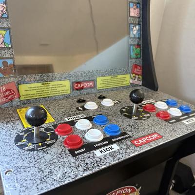 Sale Photo Thumbnail #109: Capcom arcade game 