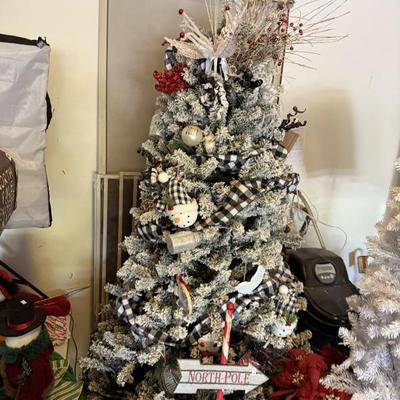 Sale Photo Thumbnail #81: Christmas decor 