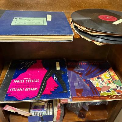 Vintage Records, 8 Tracks, Cassettes & Newer CD’S