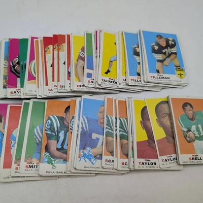 Group Of 1969 Topps Football Cards 