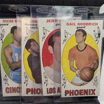 Four 1969 Topps Basketball Star Cards