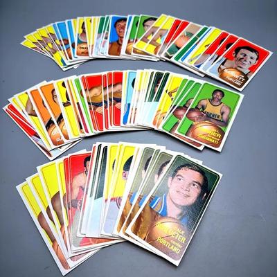 1970-1971 Topps Basketball Trading Cards