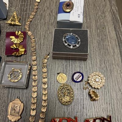 Sale Photo Thumbnail #174