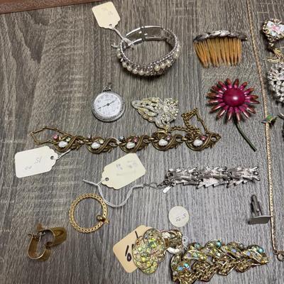 Sale Photo Thumbnail #176