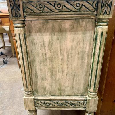 Sale Photo Thumbnail #236