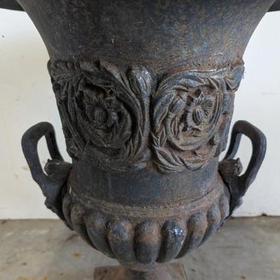 Pair of Antique Victorian cast iron garden urns!
