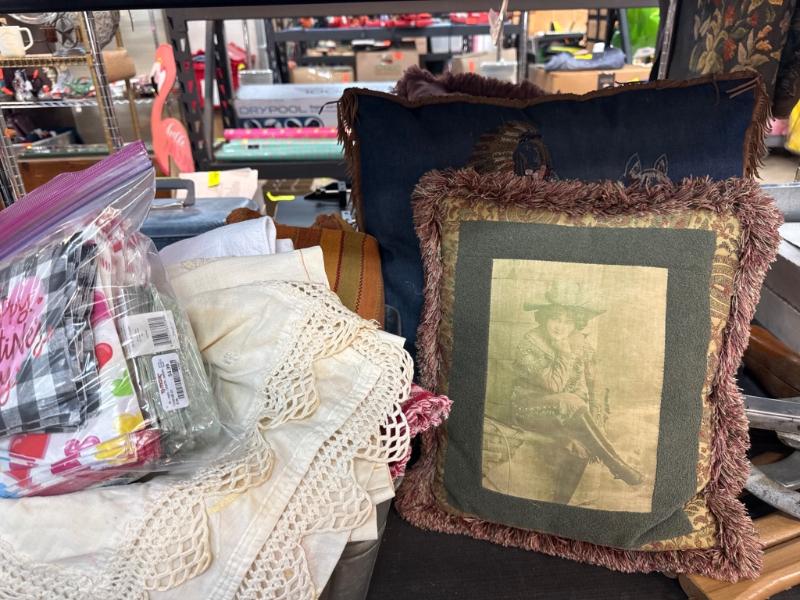 Sale Photo Thumbnail #336