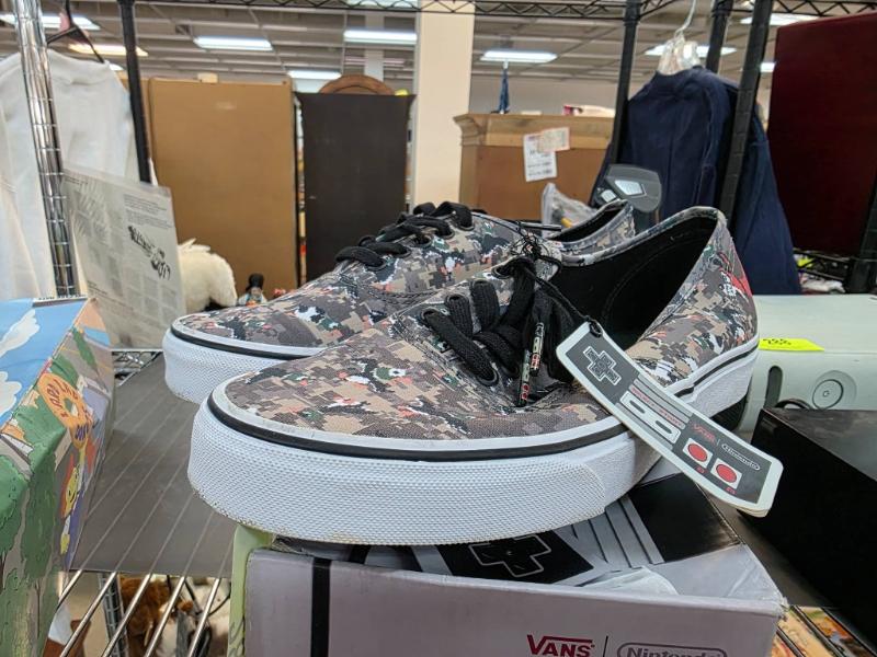 Sale Photo Thumbnail #345