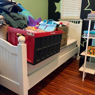 Sale Photo Thumbnail #231