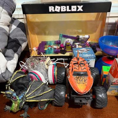 Sale Photo Thumbnail #215