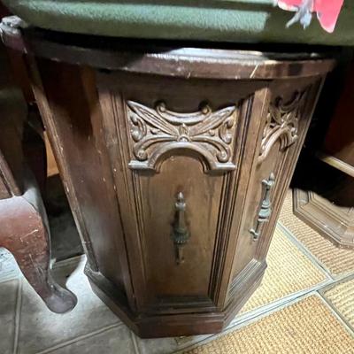 Sale Photo Thumbnail #879